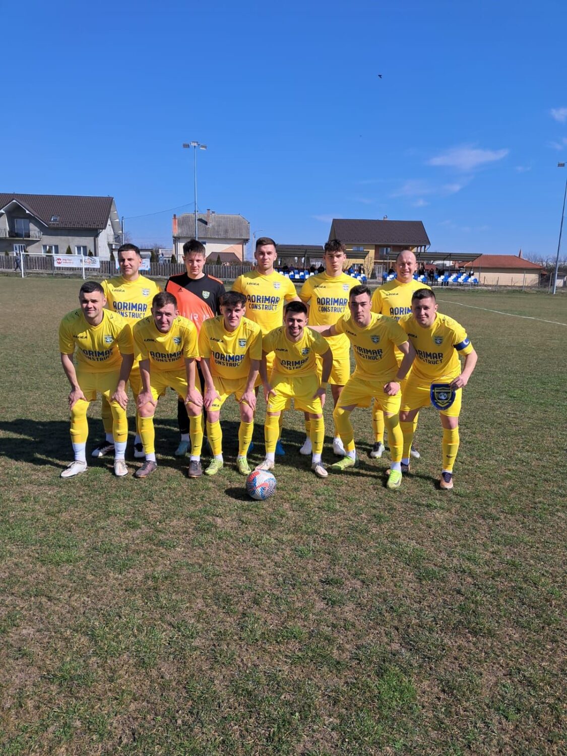 Szamosújvári Atletic Olimpia játékosai Román Kupa mérkőzésen Kozárváron