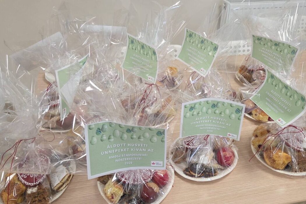 RMDSZ Nőszervezet Szamosújvár húsvéti süteményosztás