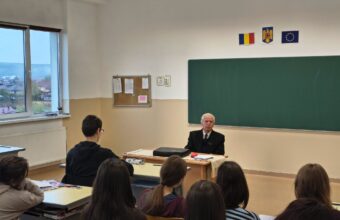 „Álljatok ki az igazatokért!” – Kelemen Kálmán egykori politikai fogoly a Kemény Zsigmond Elméleti Líceumban
